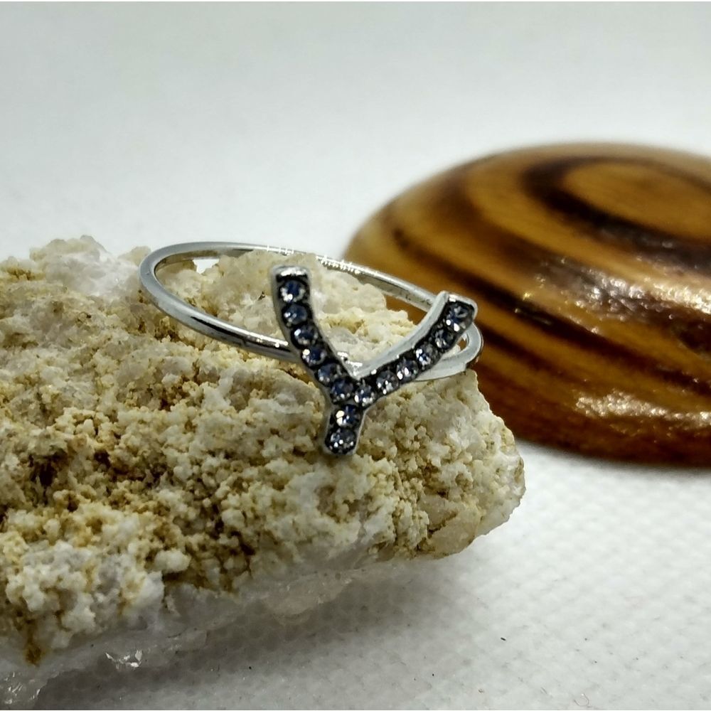 Y initial ring or wishbone ring size 5.5‎